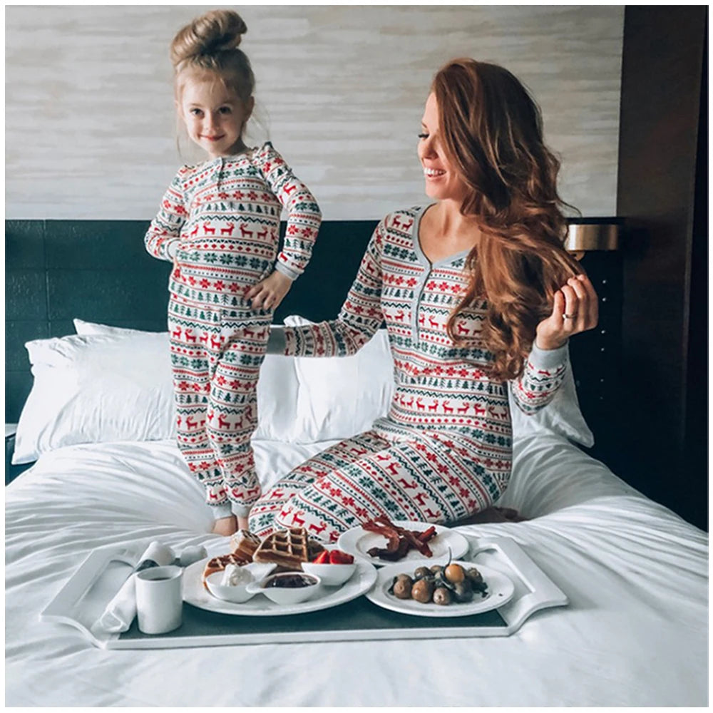 Pyjama de Noël Familial Renne et Sapin - Ensemble Assorti Parents et Enfants