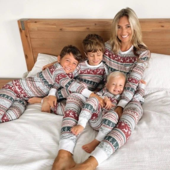 Pyjama de Noël Familial Cerf - Ensemble 2 Pièces Adulte et Enfant Assorti
