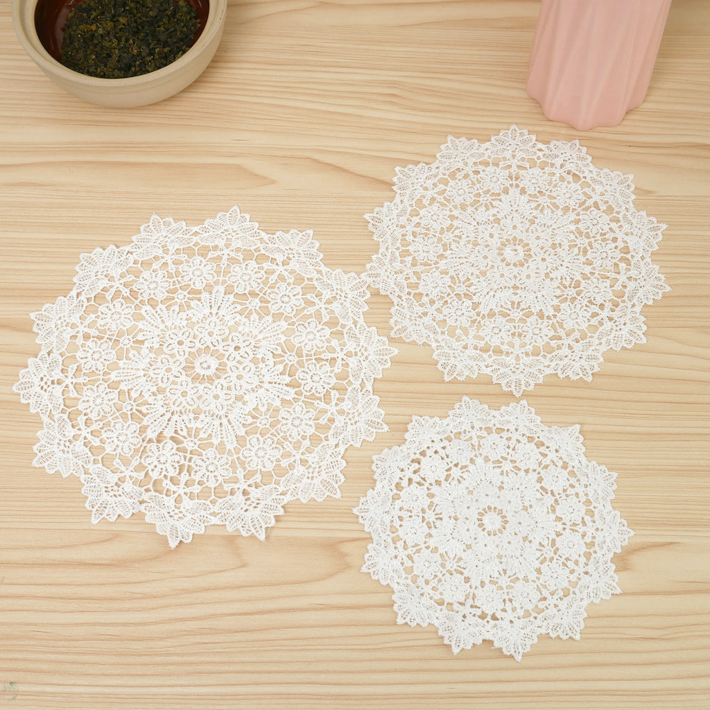 White Lace Table Place Mat Round Coaster Dish Cloth Bowl Cup Tableware Mat Nodic Style Embroidery Table Runner Vase Decoration